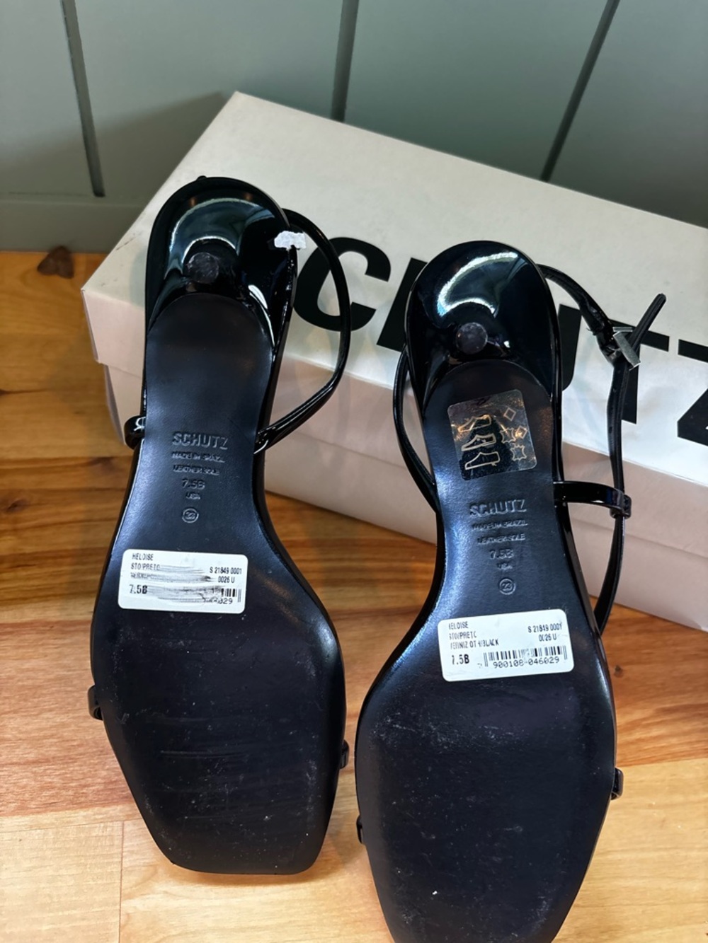 SCHUTZ Heloise Black Patent Minimal Strappy Sandal Square Toe Heel 7.5 NIB - Picture 3 of 7